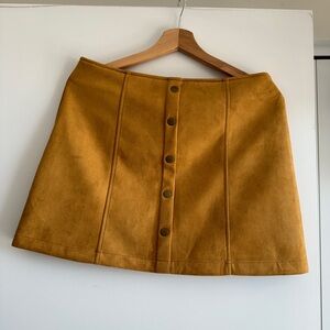 Faux suede mini skirt Forever 21